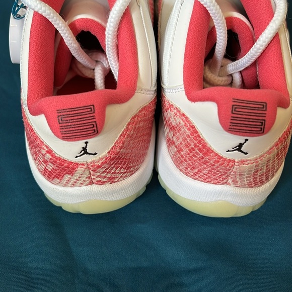 AUTHENTICATED VINTAGE - Air Jordan 11 - Pink Snakeskin Women’s - NEW - Picture 6 of 8